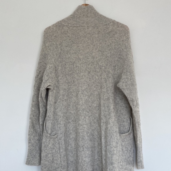 Aritzia The Group by Babaton Nour cardigan sweater - Picture 8 of 11